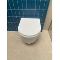 BASTIDOR GROHE CISTERNA EMPOTRADA Y PULSADOR CROMO BR CON INODORO SUSPENDIDO Rimless Lia blanco br AQUA