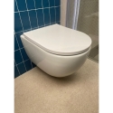Pack cisterna Geberit Duofix con pulsador Delta 01 y WC suspendido Swiss Tornado 53 cm y soft-close